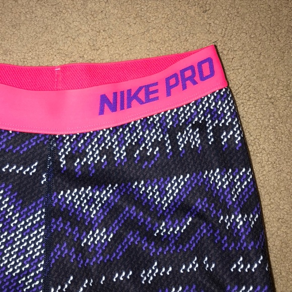 Nike pros leggings - Picture 2 of 4